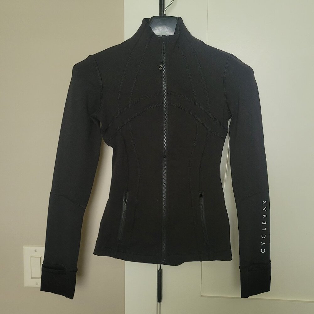 NWT Lululemon CycleBar cobranded Define Jacket